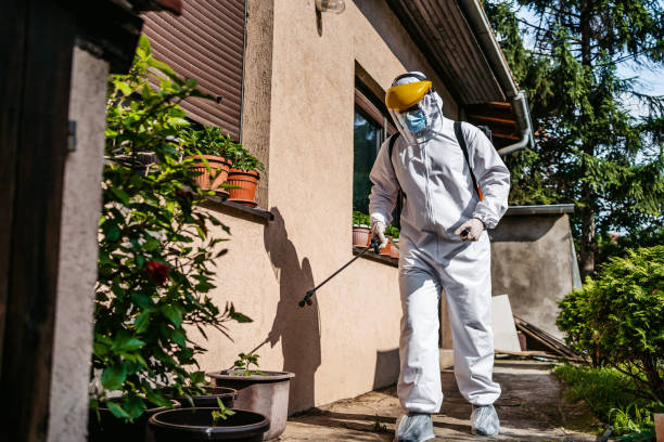 Best Best Pest Control Companies  in Lakes Of The Four Seasons, IN