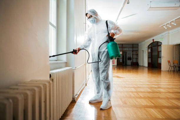 Best Local Pest Control Services  in Lakes Of The Four Seasons, IN